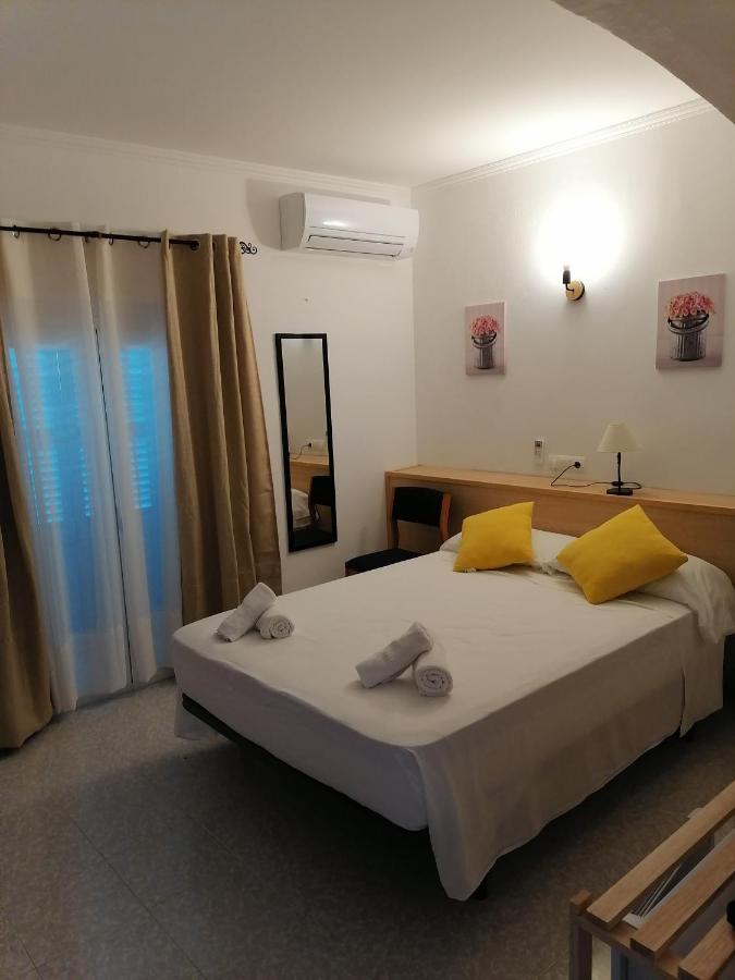 Hostal Pepe 圣费兰-德瑟斯罗 外观 照片
