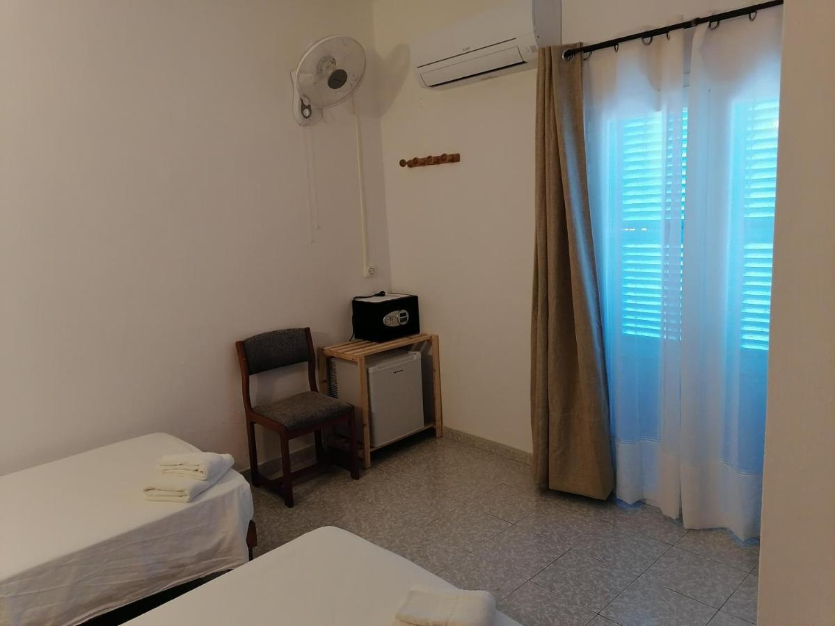 Hostal Pepe 圣费兰-德瑟斯罗 外观 照片